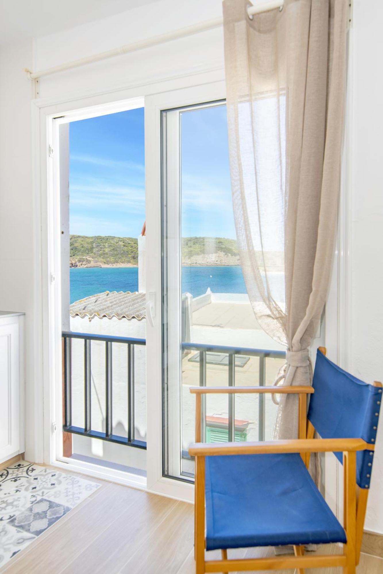 Fantástico apartamento en primera línea de mar en Menorca Es Grau Exterior foto